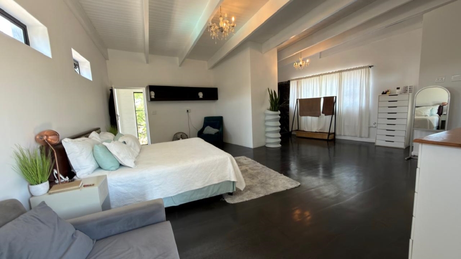 5 Bedroom Property for Sale in Elim Western Cape